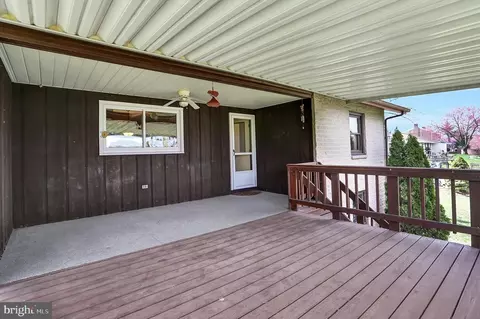 Exterior - 1025 E Cherry St, Palmyra, PA 17078 photo 5 of 6