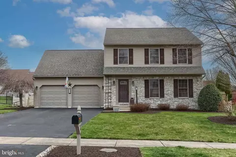 144 Macintosh Dr, Palmyra, PA 17078