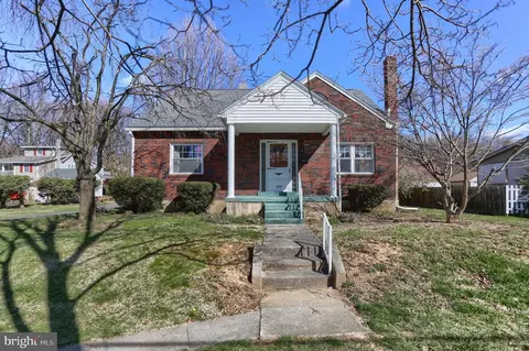 913 Reinoehl St, Lebanon, PA 17046