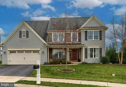 41 Finch Dr, Annville, PA 17003