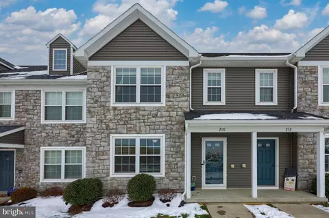 210 Blackford Blvd, Lebanon, PA 17042