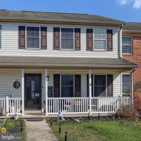 17 Claires Way, Fredericksburg, PA 17026
