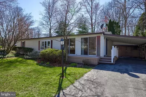 419 Maple Ave, Manheim, PA 17545