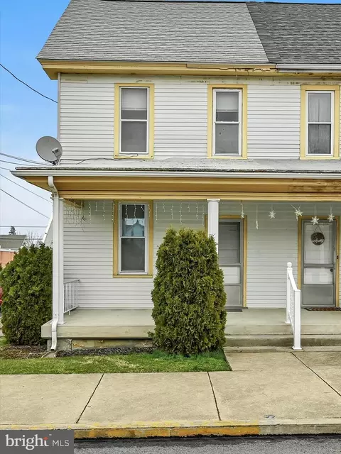 44 N Grant St, Palmyra, PA 17078