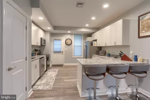 Kitchen - 48 E Front St, Palmyra, PA 17078 photo 2 of 4
