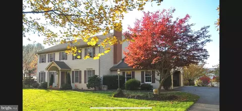 131 Maple Ln, Lebanon, PA 17042