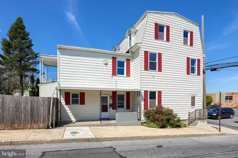 19 N 3rd St, Lebanon, PA 17046