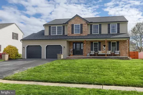 150 Twin Creeks Dr, Jonestown, PA 17038