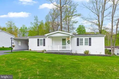 411 Maple Ave, Manheim, PA 17545