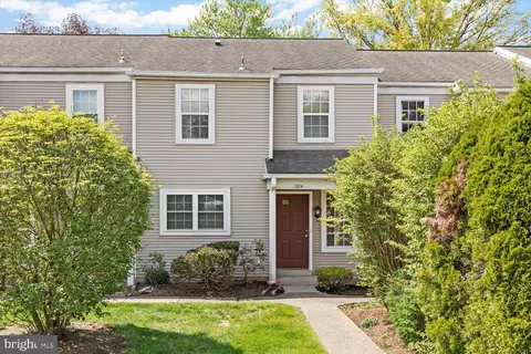 204 Barrington Ct, Palmyra, PA 17078