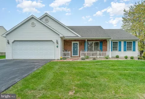 10 Thorndale Dr, Myerstown, PA 17067