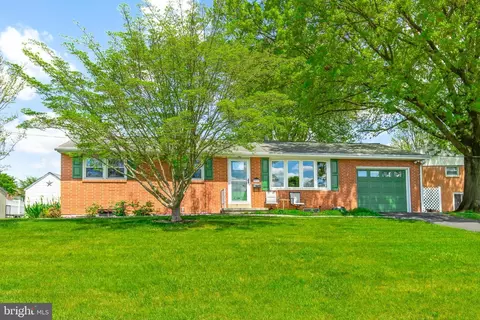 911 E Canal St, Lebanon, PA 17046
