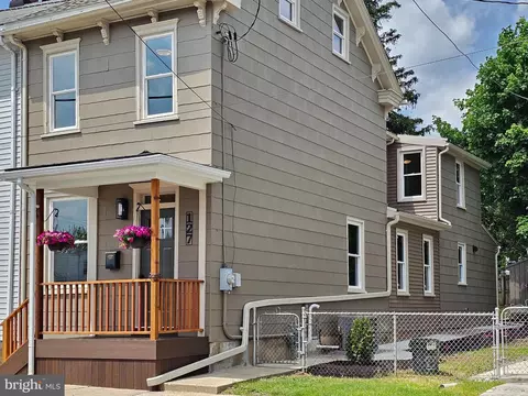 127 Locust St, Lebanon, PA 17042