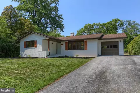 1215 Woodland St, Lebanon, PA 17042