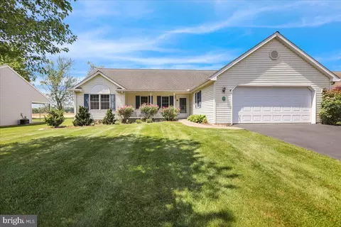 67 Arbor Dr, Myerstown, PA 17067