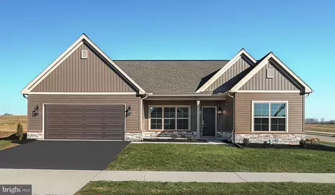 213 Pinnacle Ridge Dr, Annville, PA 17003