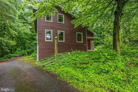 34 Birch Ave, Mount Gretna, PA 17064