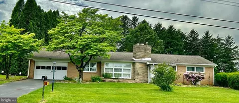 13 Endress Rd, Lebanon, PA 17042