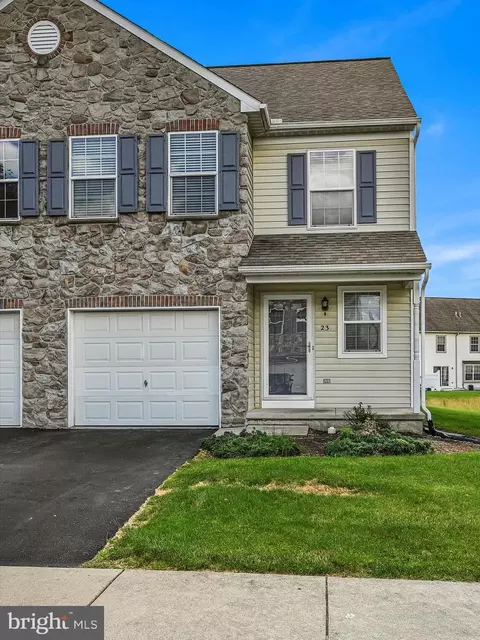 23 Harvest Mill Ln, Palmyra, PA 17078