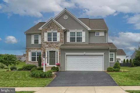 612 S Lancaster St, Annville, PA 17003