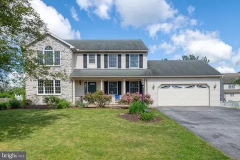 13 Hetrick Ct, Palmyra, PA 17078
