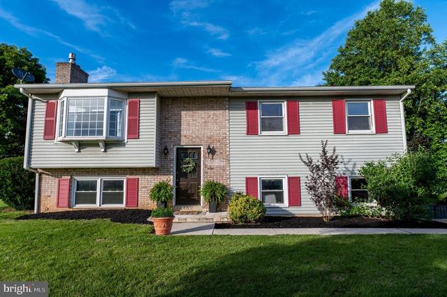 120 Blue Mountain View Dr, Fredericksburg, PA 17026