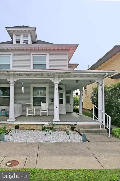 28 N Grant St, Palmyra, PA 17078