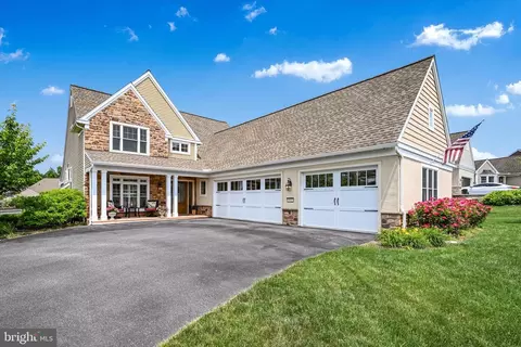 1032 Grant Cir, Lebanon, PA 17042