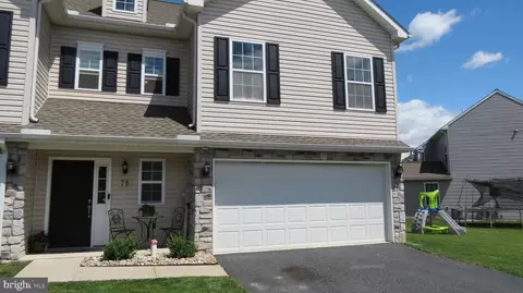 78 Cortland Xing, Palmyra, PA 17078