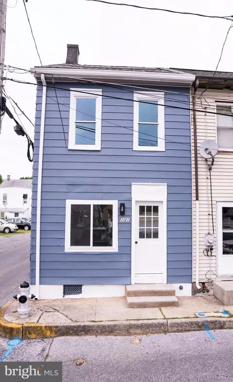 1121 Monument St, Lebanon, PA 17046