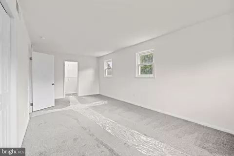 975 E Pine St, Palmyra, PA 17078 photo 32