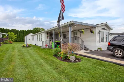 64 Country Acres Gold Park, Myerstown, PA 17067