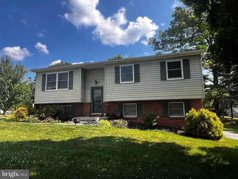 600 Oak St, Schaefferstown, PA 17088