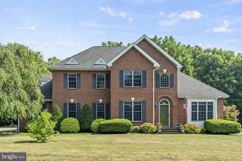 1821 Creek Run Ln, Lebanon, PA 17042