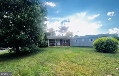 569 S 5th Ave, Lebanon, PA 17042