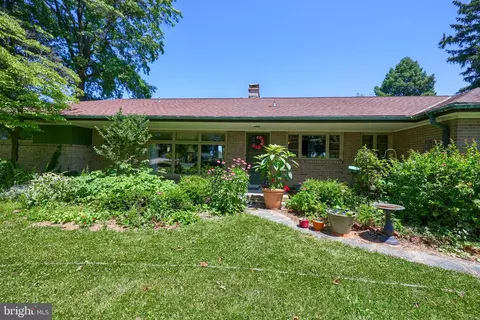 1404 Old Forge Rd, Annville, PA 17003