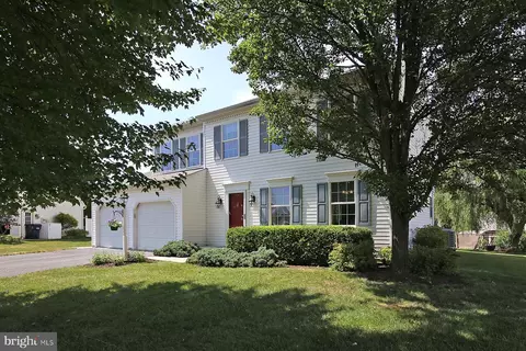 460 Graystone Ct, Palmyra, PA 17078