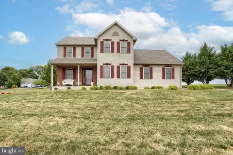 15 Pheasant Dr, Lebanon, PA 17046