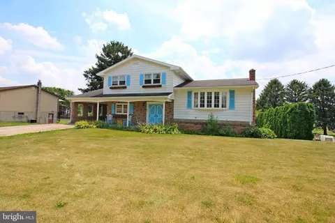 4 E Linden St, Richland, PA 17087