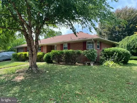 601 E Walnut St, Palmyra, PA 17078 | 6 Photos - Movoto