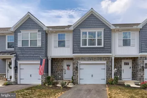 237 Highland Ct, Annville, PA 17003