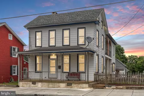 708 S Railroad St, Myerstown, PA 17067