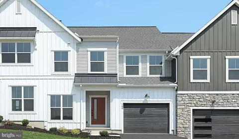 142 Marissa Ct, Newmanstown, PA 17073