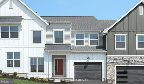 144 Marissa Ct, Newmanstown, PA 17073