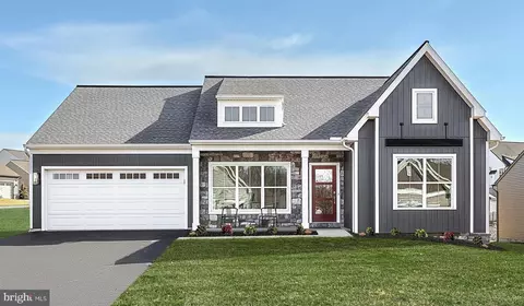925 Snapdragon Ct, Lebanon, PA 17046