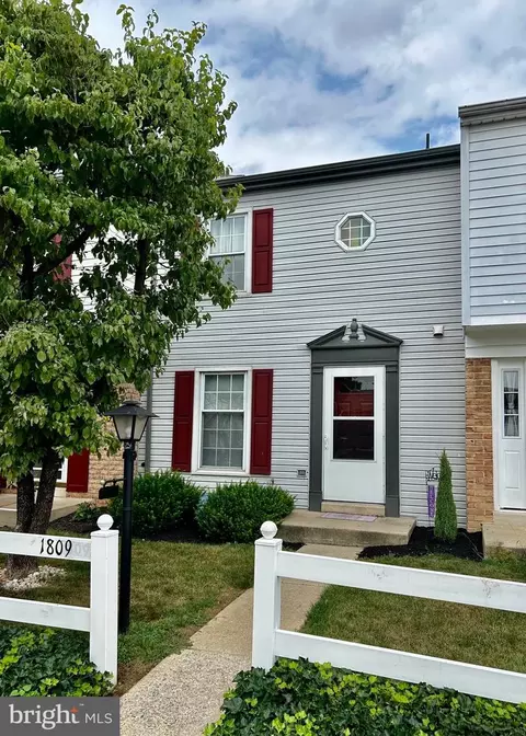 1809 Carlton Dr, Lebanon, PA 17042