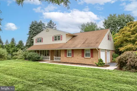 275 N Fisher St, Jonestown, PA 17038