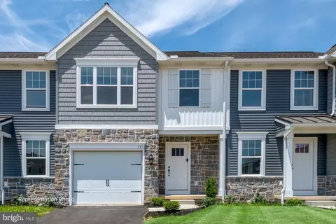135 Beech Tree Ct #146-10, Annville, PA 17003