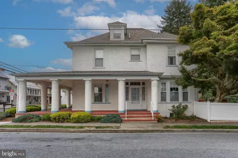 100 E Main St, Newmanstown, PA 17073