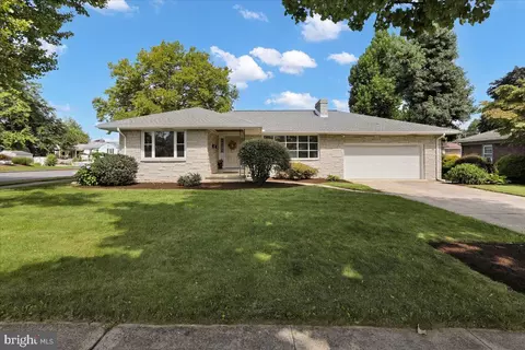 505 E Walnut St, Palmyra, PA 17078